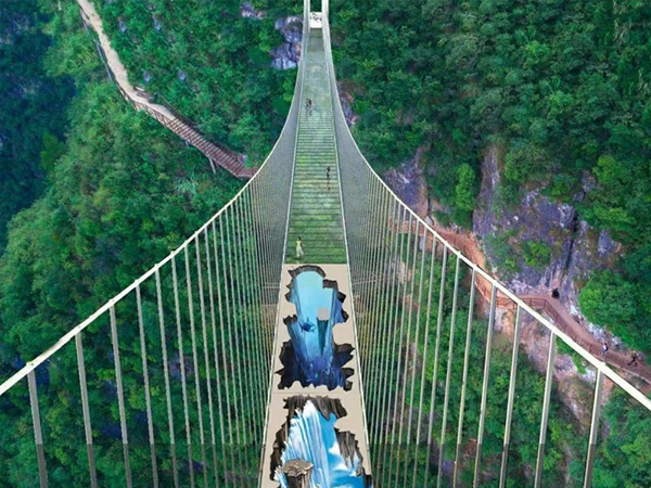 玻璃吊橋